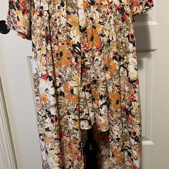 Dress - Picture 4 of 6